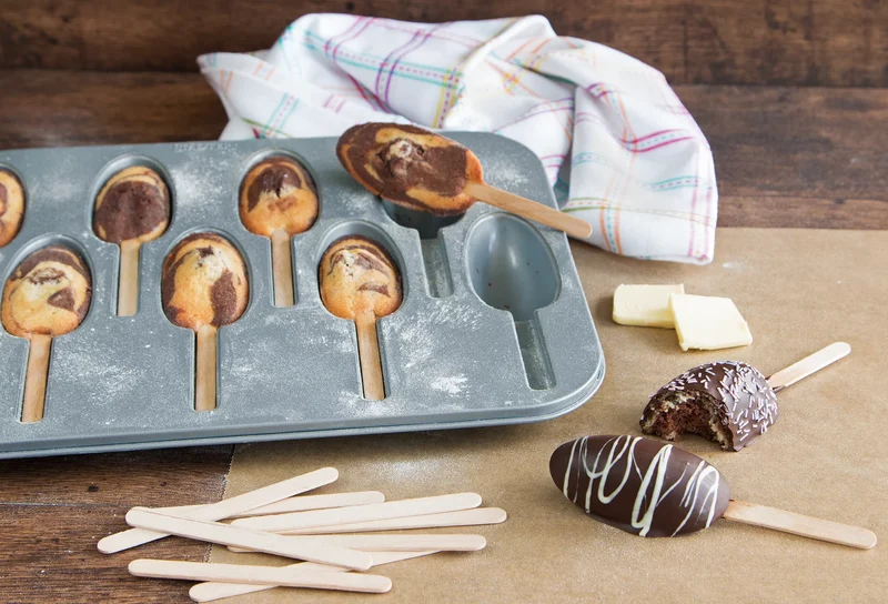 Cake Lollies