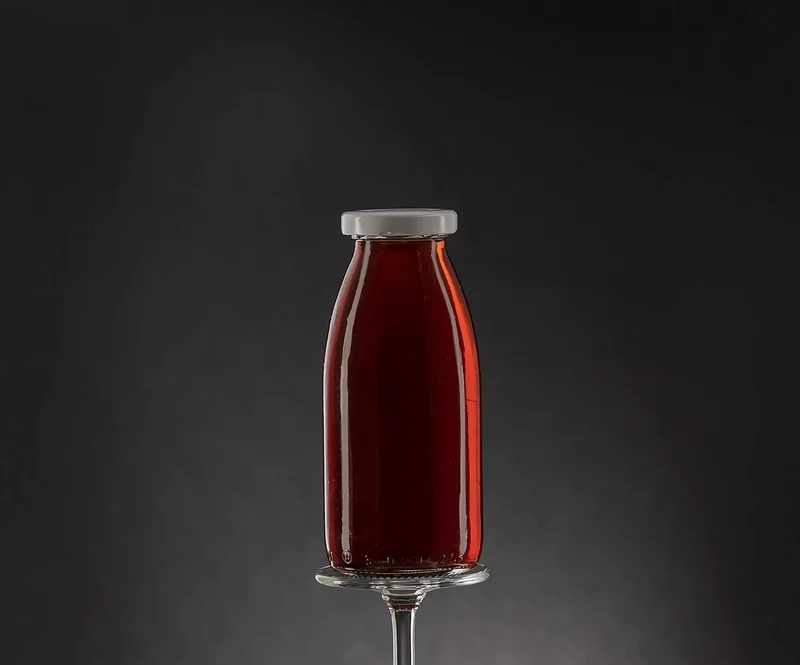 24 x 250 ml Leere Glasflaschen MIL Milchflaschen kleine Saftflasche mit Schraubverschluss 0,25 Liter l von slkfactory (24 Stück)