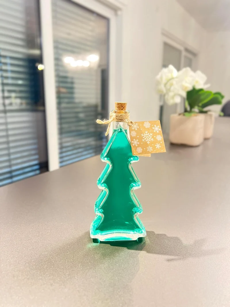 slkfactory 6 x 200 ml Glasflaschen Tannenbaum Flaschen Flasche Tanne Weihnachtsflaschen Likörflaschen Schnapsflaschen 0,2 Liter l (6 Stück)