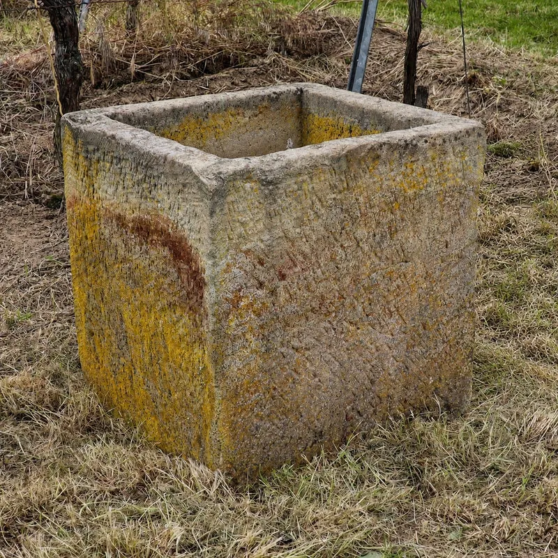historischer Sandsteinkübel 62 x 59 x 60