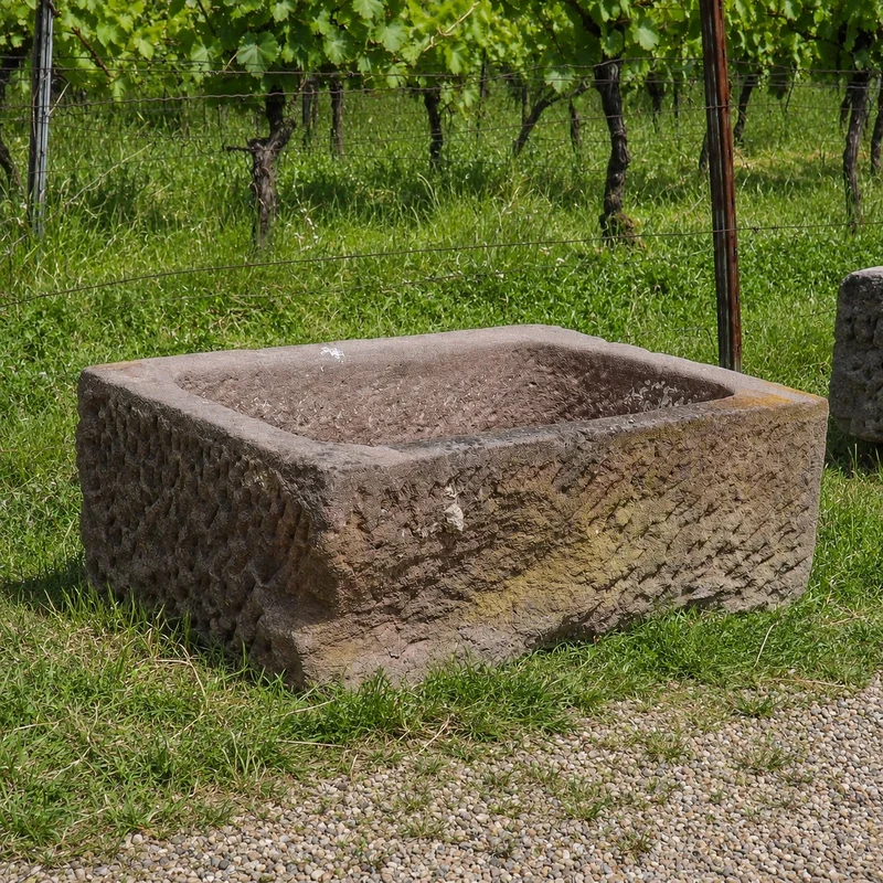 Natursteinbecken aus Sandstein 78 x 53 x 29
