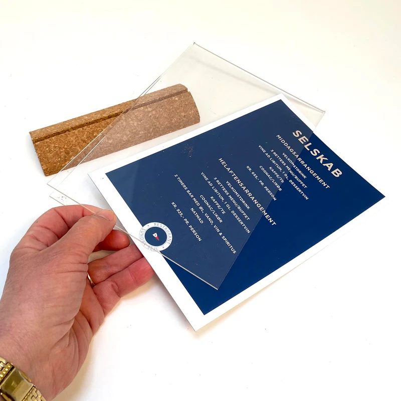Tischaufsteller aus Kork mit Acrylhalter – A4 oder A5 doppelseitig
