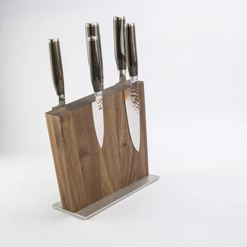 Exklusives Messerblock- Set - KAI Shun Tim Mälzer Damastmesser mit hochwertigem Magnet-Messerblock aus Walnuss von Böker