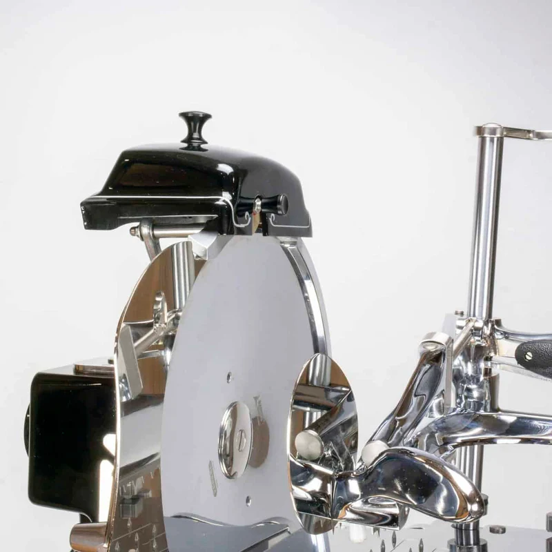 Berkel Volano Tribute Schwarz, Aufschnittmaschine mit Blumenschwungrad+ Einlegebrett aus Fassholz