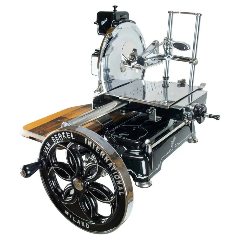 Berkel Volano B114 Schwarz | manuelle Schwungradmaschine mit Fassholzbrett