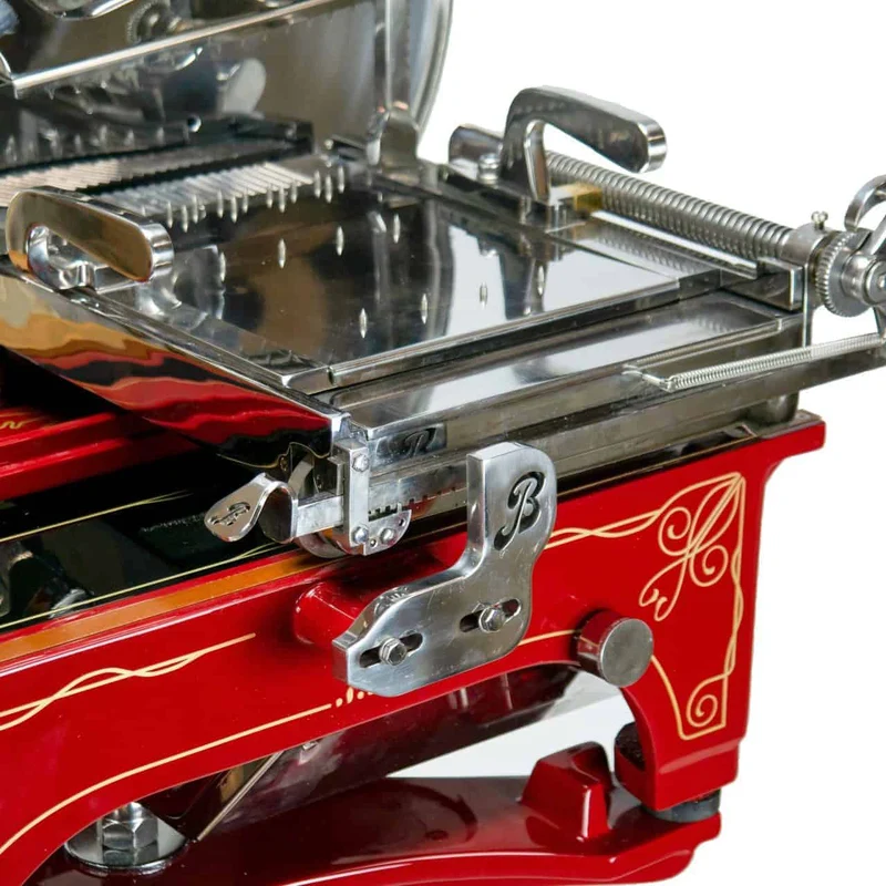 Berkel Volano L16 nostalgische Schwungrad Aufschnittmaschine Rot + handgefertigtem Einlegebrett