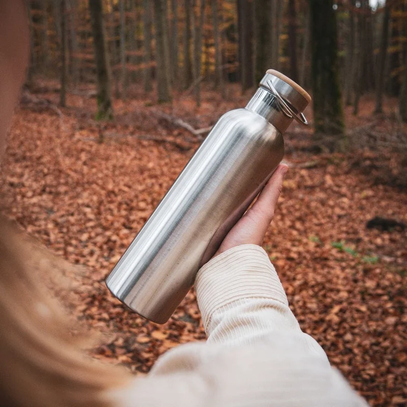 Edelstahl Trinkflasche mit oder ohne Isolierung