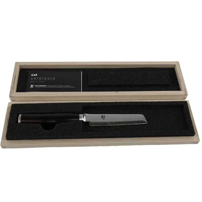 Kai Shun Premier Minamo TMM-0700 | Officemesser 9 cm Damaststahl + Küchenbrett Eiche 30x22 cm