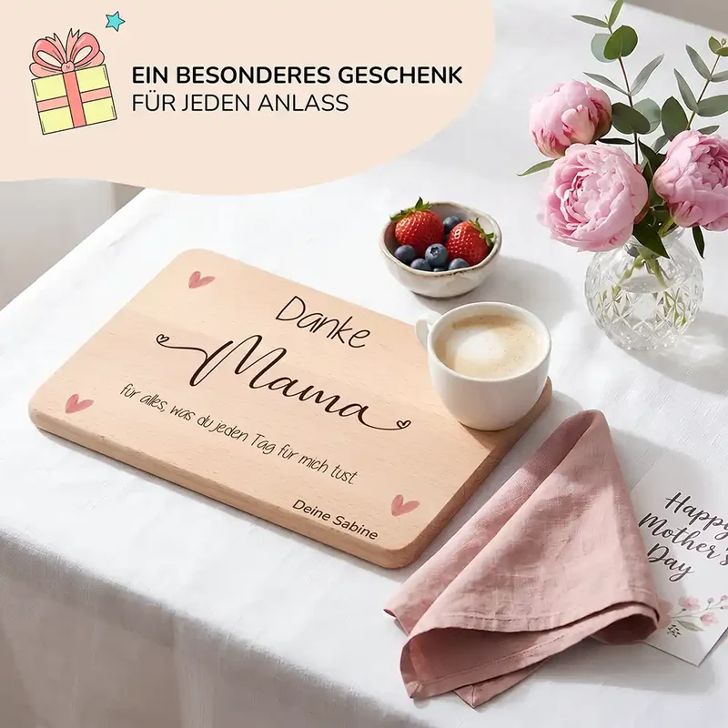 Personalisiertes Frühstücksbrettchen Muttertag – Danke Mama Herzen