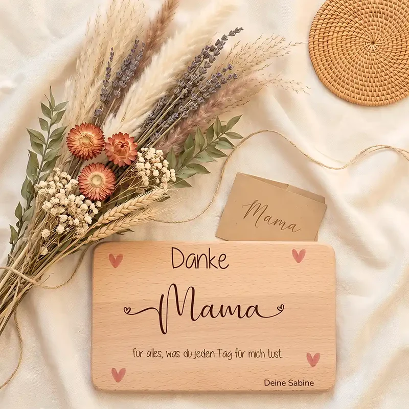 Personalisiertes Frühstücksbrettchen Muttertag – Danke Mama Herzen