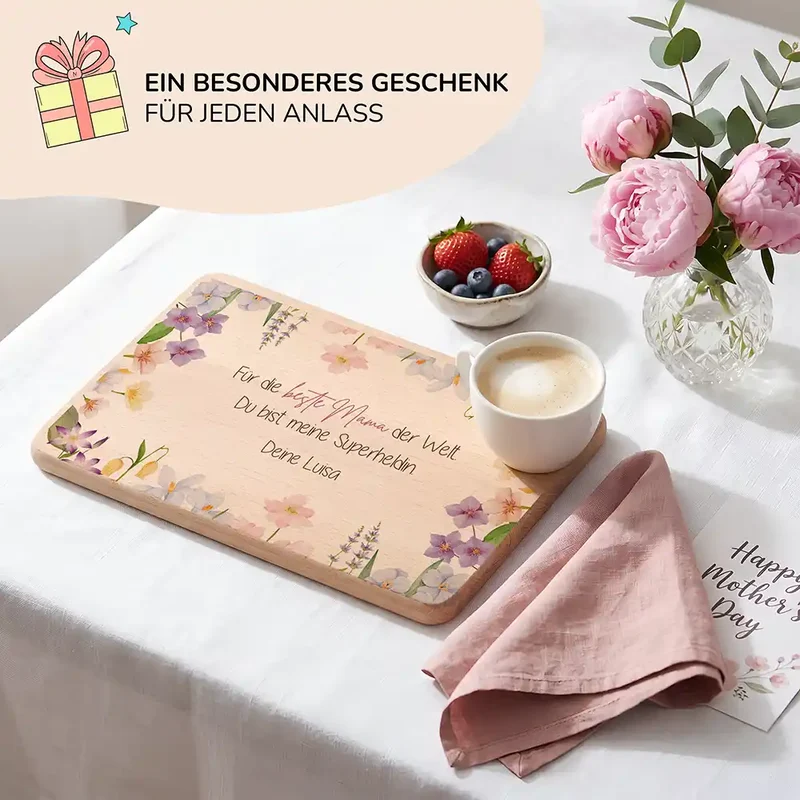 Personalisiertes Frühstücksbrettchen Muttertag – Beste Mama Blüten