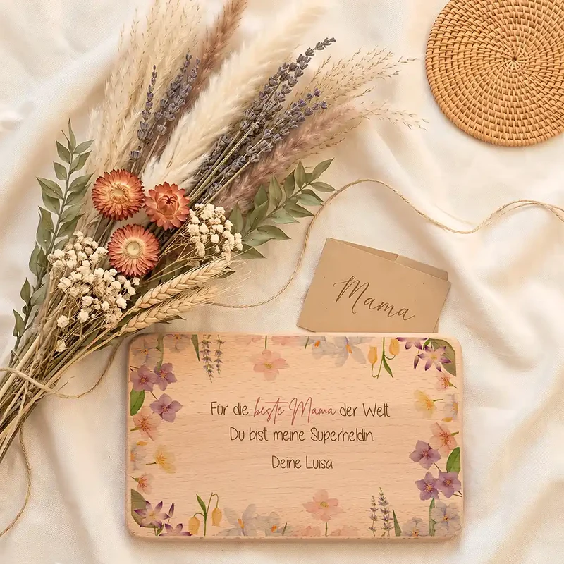Personalisiertes Frühstücksbrettchen Muttertag – Beste Mama Blüten