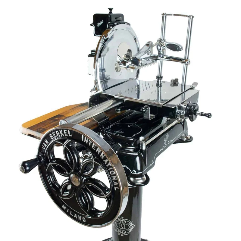 Berkel Volano B114 | schwarz | manuelle Aufschnittmaschine mit Standfuß + Fassholzbrett