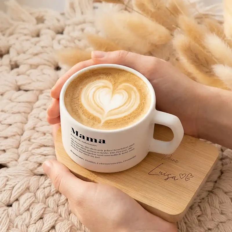 Muttertagsgeschenk Keramikbecher mit Untersetzer – Mama Definition