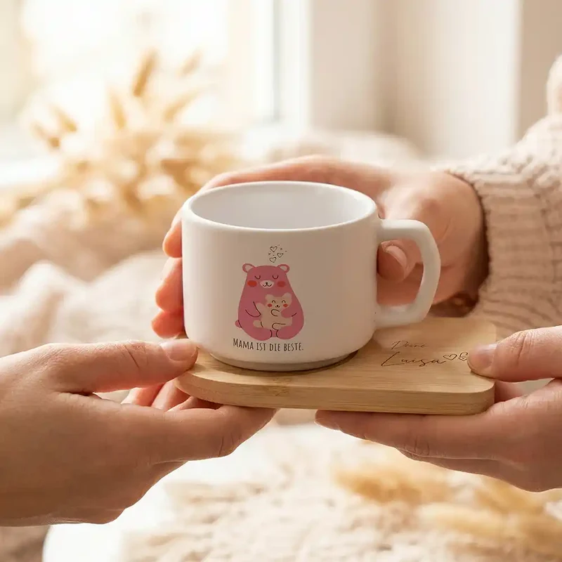 Muttertagsgeschenk Keramikbecher mit Untersetzer – Bär Mama & Kind