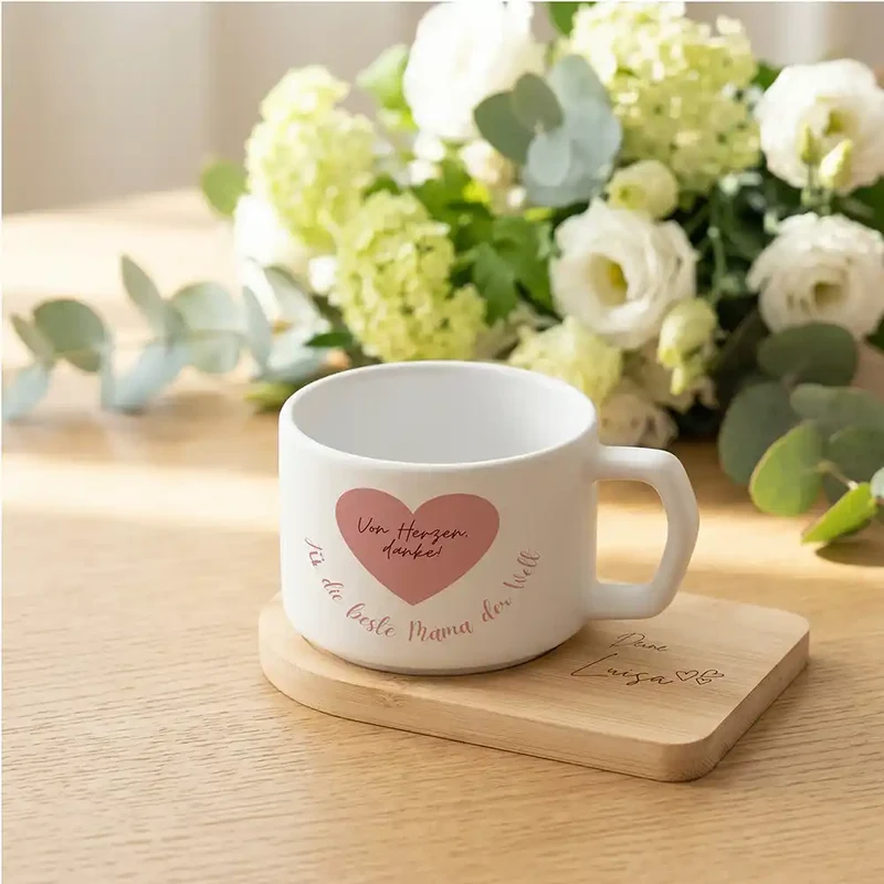 Muttertagsgeschenk Keramikbecher mit Untersetzer – Von Herzen danke – Rosa Herz