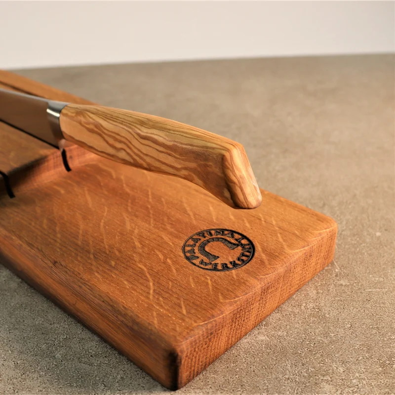 Kleines Santoku 16cm Klinge rostfrei, Olivenholzgriff