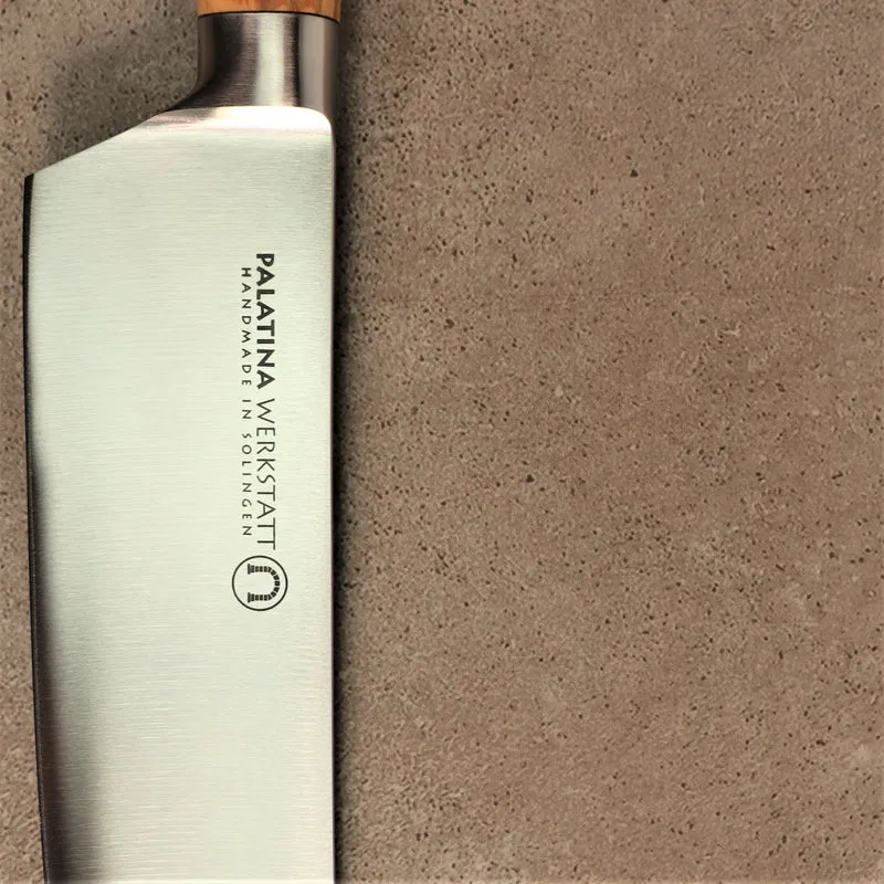 Kleines Santoku 16cm Klinge rostfrei, Olivenholzgriff