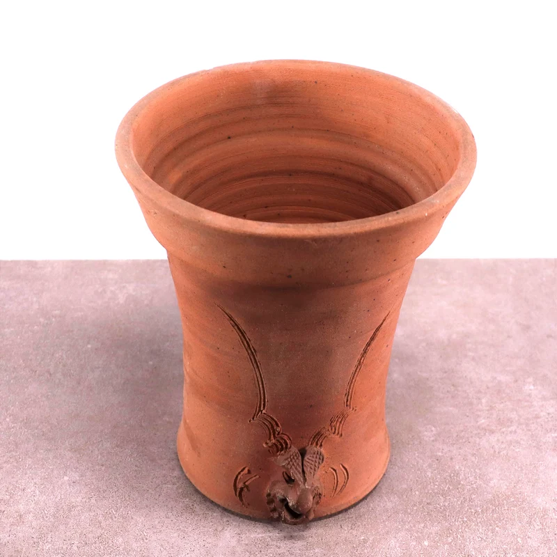 frostfester Terracotta Blumentopf