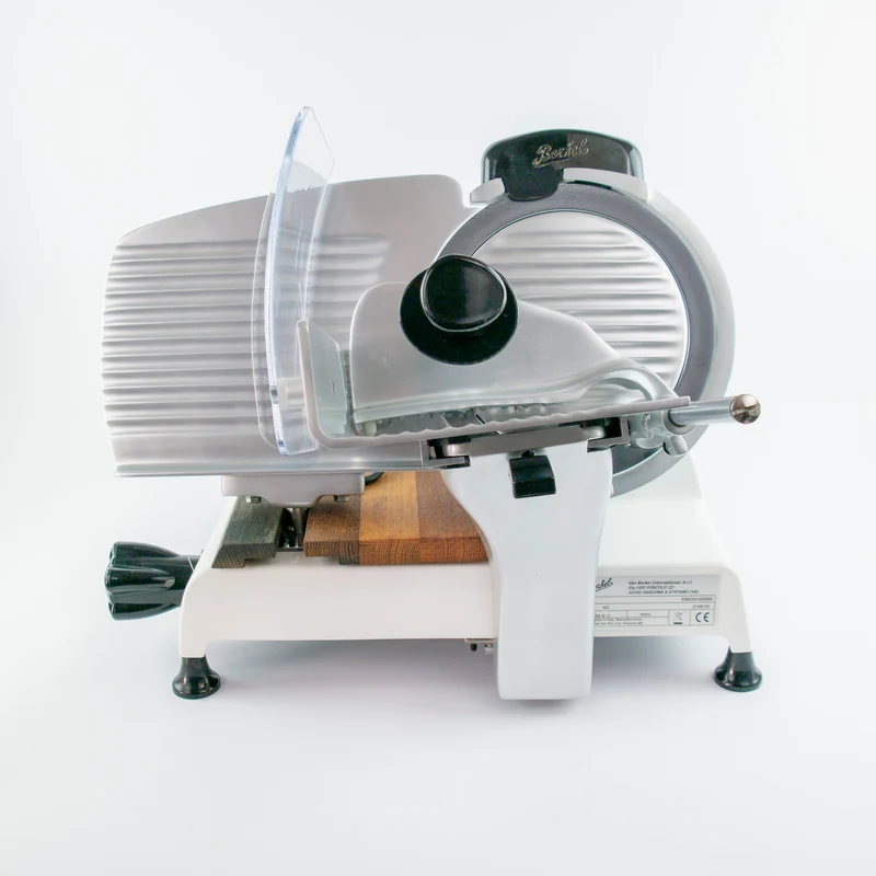 Berkel Red Line 250 Weiss, Original Profi-Aufschnittmaschine, Messerdurchmesser 25 cm + Einlegebrett aus Eichenholz