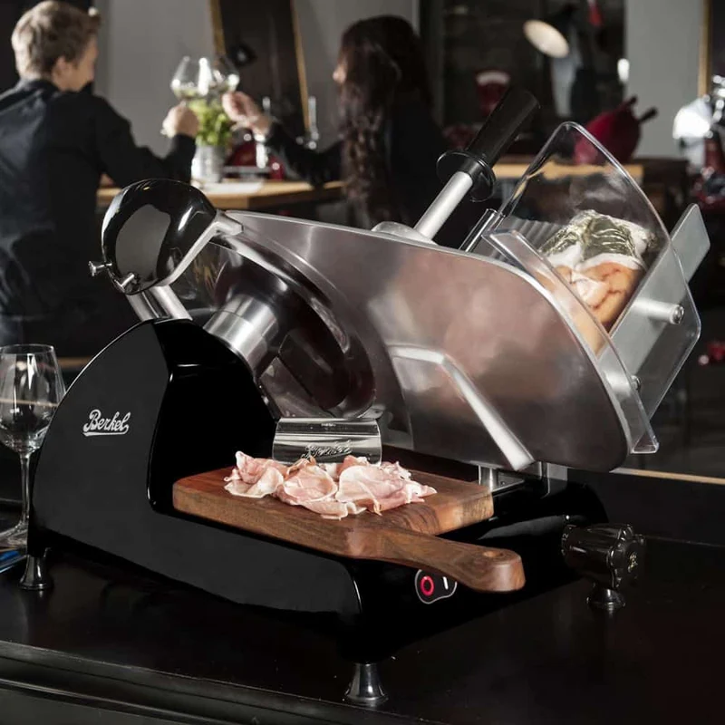 Berkel Red Line 300 Schwarz, Original Profi-Aufschnittmaschine, Schneideblatt 300 mm + passgenaues Einlegebrett