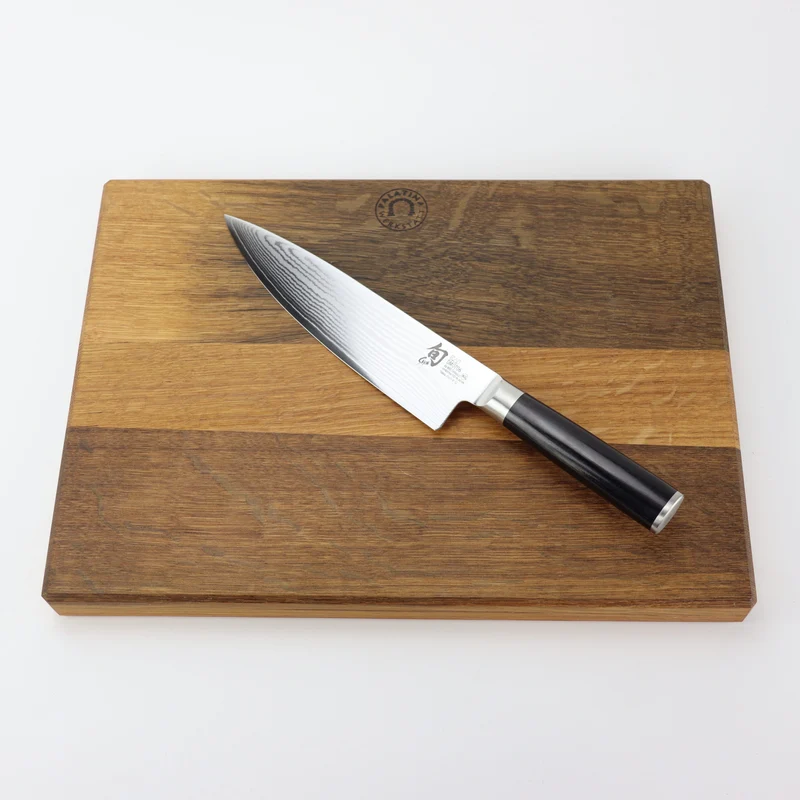 Kai Shun Classic DM-0706 Kochmesser 20 cm Klinge + XXL Schneidebrett aus Fassholz 40x30 cm
