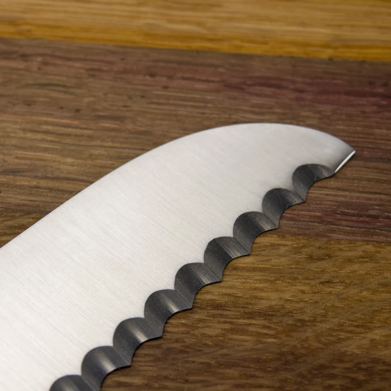 Güde Synchros Brotmesser, 32 cm Klinge + 34x21 cm Fassholzbrett