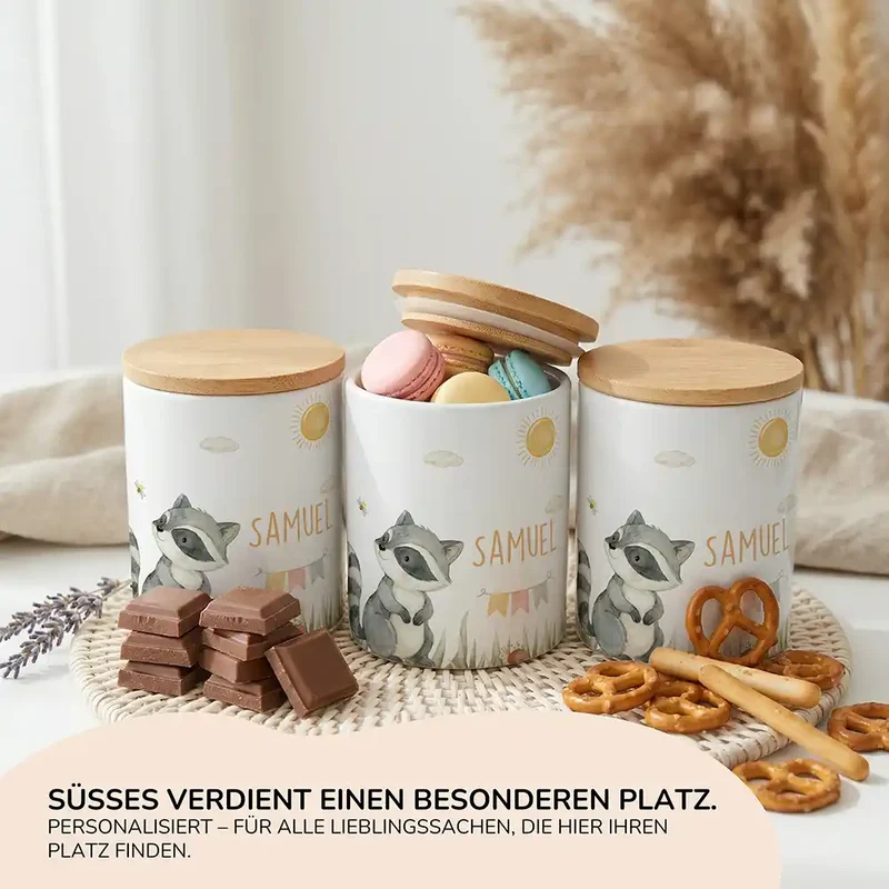 Personalisierte Keksdose Waschbär Sommer – Keramik & Bambus mit Wunschname