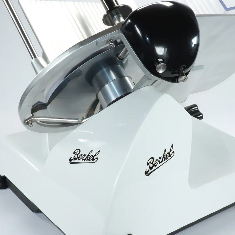 Berkel Red Line Weiß, 300 mm Original Profi-Aufschnittmaschine + Einlegebrett aus Eiche
