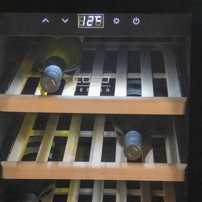 Weinkühlschrank 2 Zonen CASO WineComfort 38 in schwarz mit Fassholz Umhausung