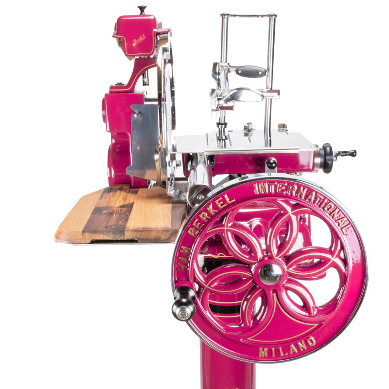 Berkel Volano B114 in Sonderlackierung Pantone Viva Magenta