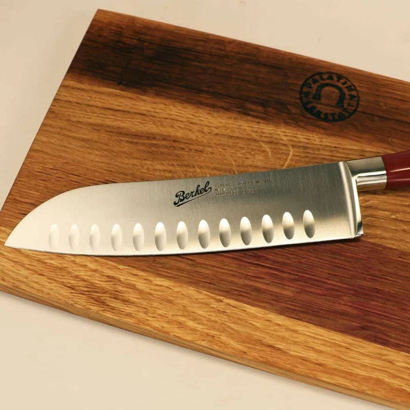 Berkel Messer - Elegance Santoku-Messer 18cm rot - japanisches Messer mit 100% handgefertigtem Schneidebrett Unikat 30x20 cm