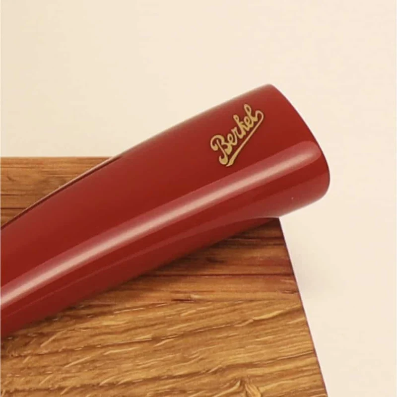Berkel Messer - Elegance Santoku-Messer 18cm rot - japanisches Messer mit 100% handgefertigtem Schneidebrett Unikat 30x20 cm