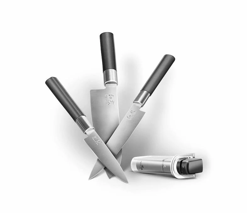 KAI Weihnachtsangebot 4-teiliges Geschenkset - Wasabi Black - limitiertes 1.000 Stk. Set