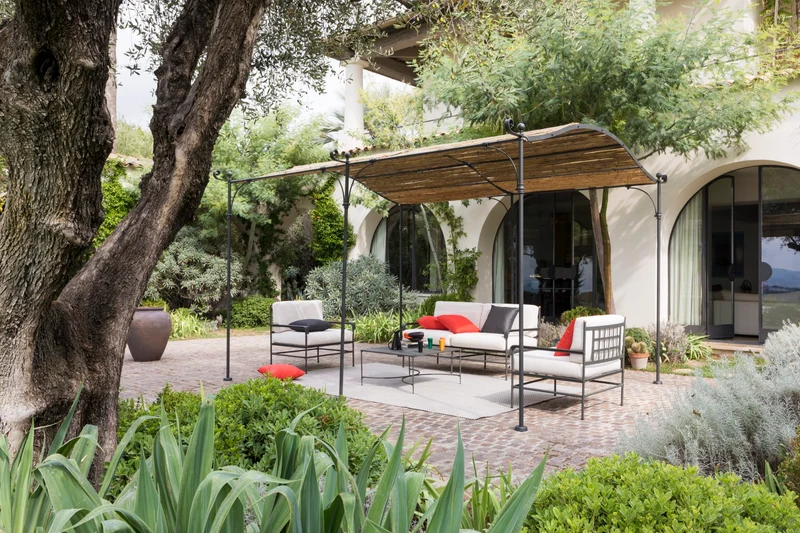 Freistehende gebogene Pergola Solaire