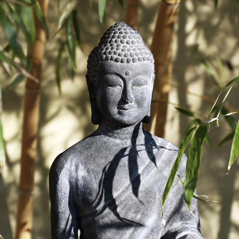 Stehende Buddha Figur aus Lavastein 75cm - Ein Kunstwerk voller Weisheit - Harmonie für Körper Seele Haus & Garten