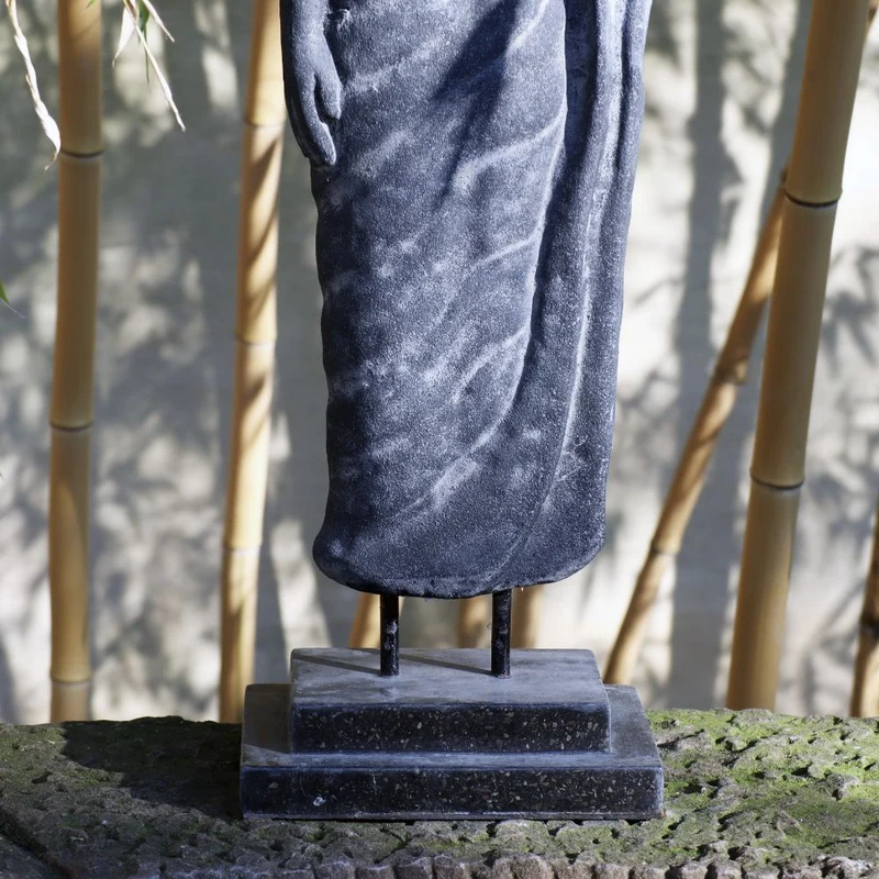 Stehende Buddha Figur aus Lavastein 75cm - Ein Kunstwerk voller Weisheit - Harmonie für Körper Seele Haus & Garten