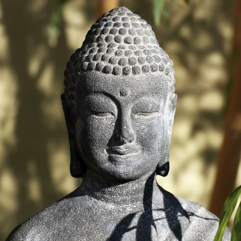 Stehende Buddha Figur aus Lavastein 75cm - Ein Kunstwerk voller Weisheit - Harmonie für Körper Seele Haus & Garten