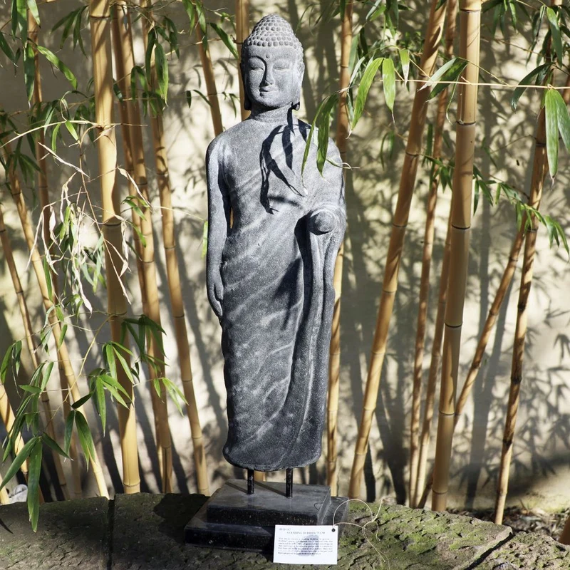 Stehende Buddha Figur aus Lavastein 75cm - Ein Kunstwerk voller Weisheit - Harmonie für Körper Seele Haus & Garten