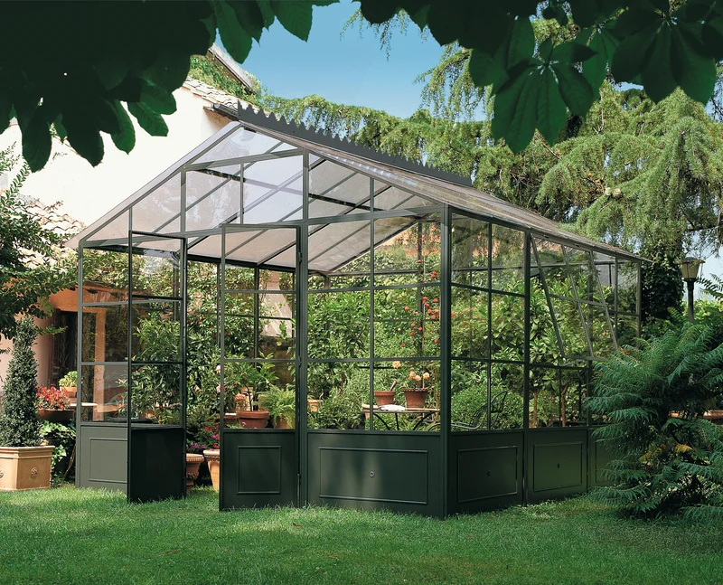 Freistehende Orangerie
