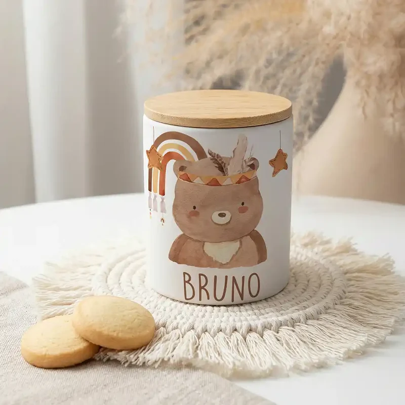 Personalisierte Keksdose Boho-Bär – Keramik & Bambus mit Wunschname