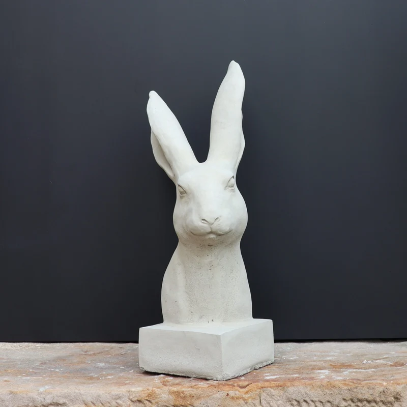 Handgefertigte Steinfigur "Hase" aus Deutschland