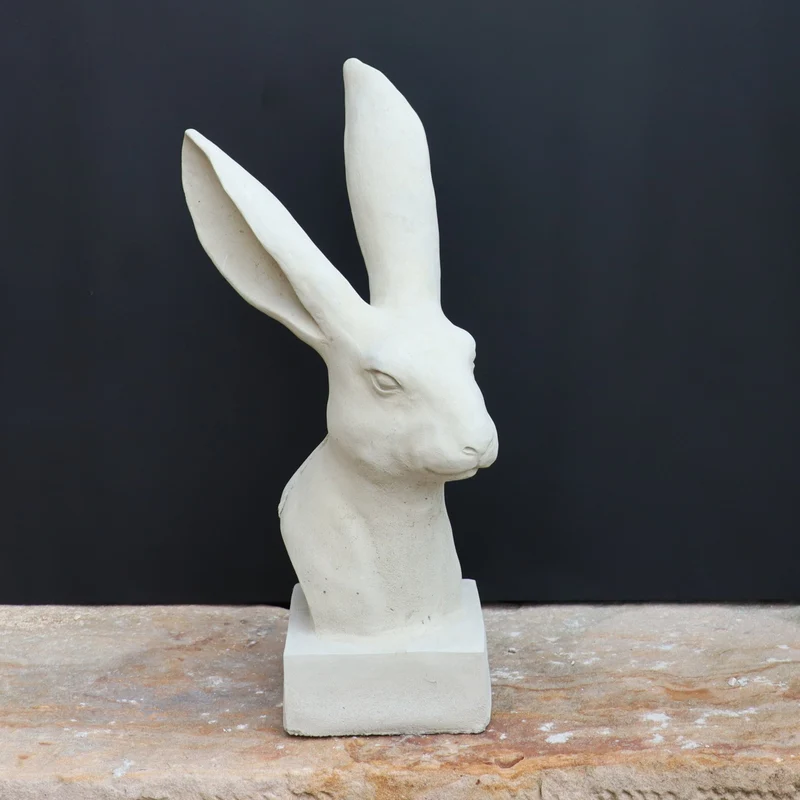 Handgefertigte Steinfigur "Hase" aus Deutschland
