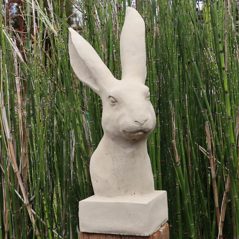 Handgefertigte Steinfigur "Hase" aus Deutschland