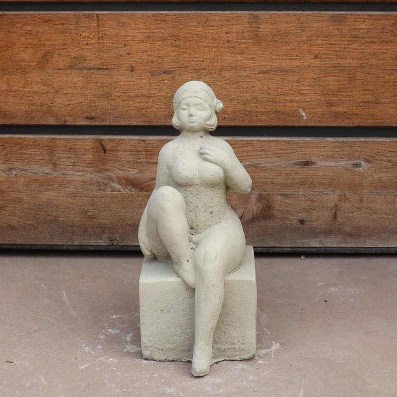 UV-beständige Gartenfigur „Badenixe“