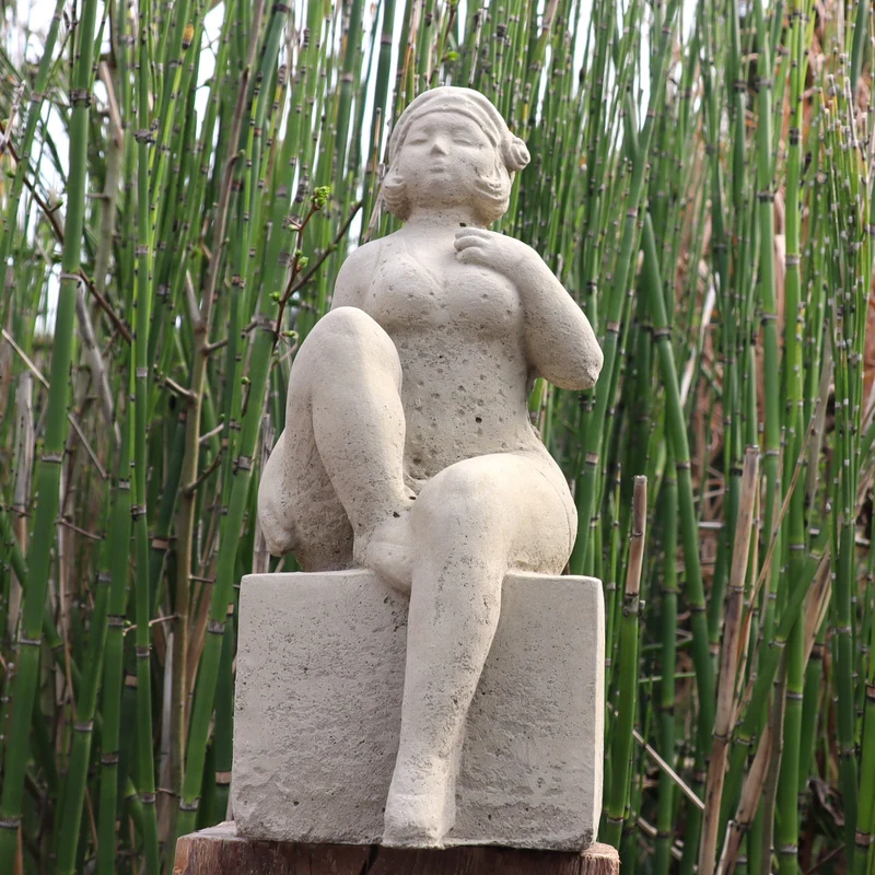 UV-beständige Gartenfigur „Badenixe“