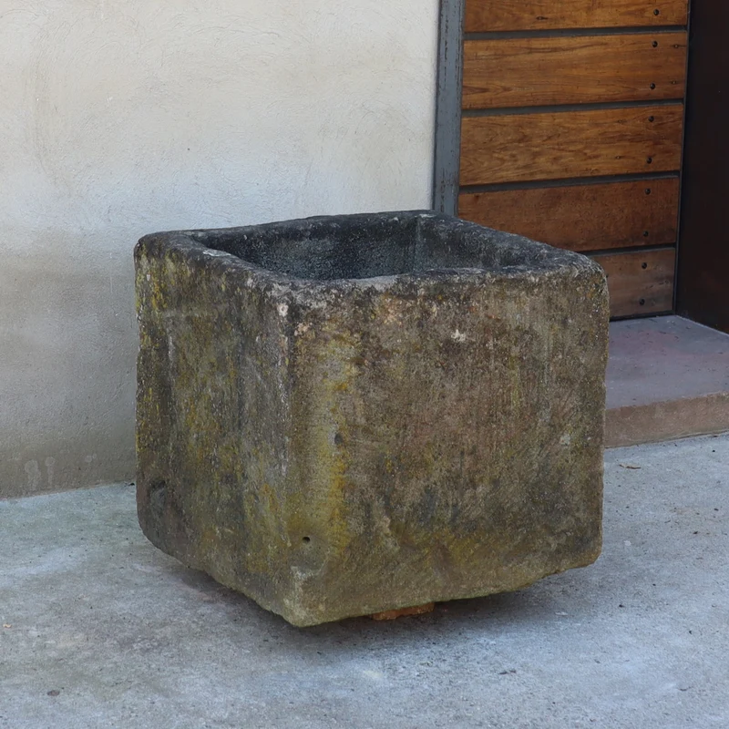 antiker Sandsteinkübel 60 x 57 x 53 cm
