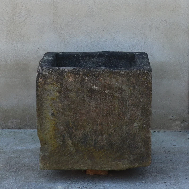 antiker Sandsteinkübel 60 x 57 x 53 cm