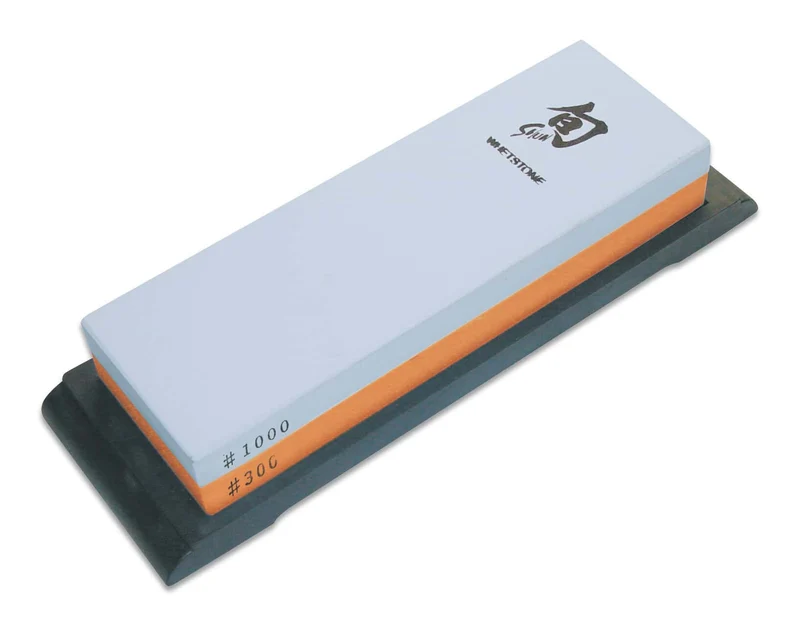 KAI X-MAS SELECTION DREAMBOX Shun Classic White Santoku + Schleifstein