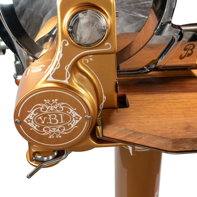 Berkel Volano B114 Schwungradmaschine Gold mit Fassholz- Einlegebrett